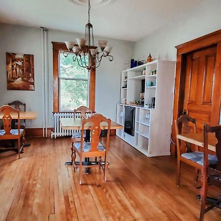The Willow House Bed & Breakfast Kensington Екстериор снимка