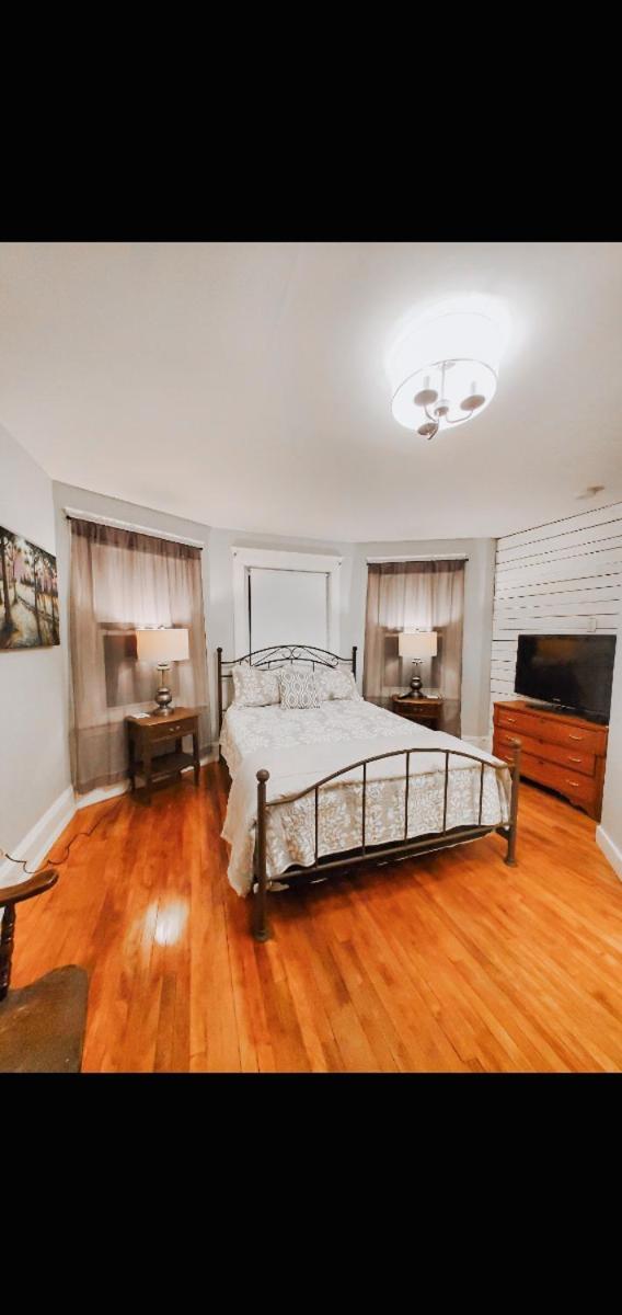 The Willow House Bed & Breakfast Kensington Екстериор снимка
